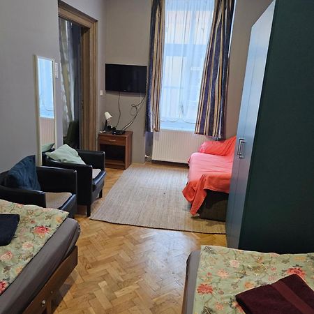 Danubescree Cozy Apartment Boedapest Buitenkant foto