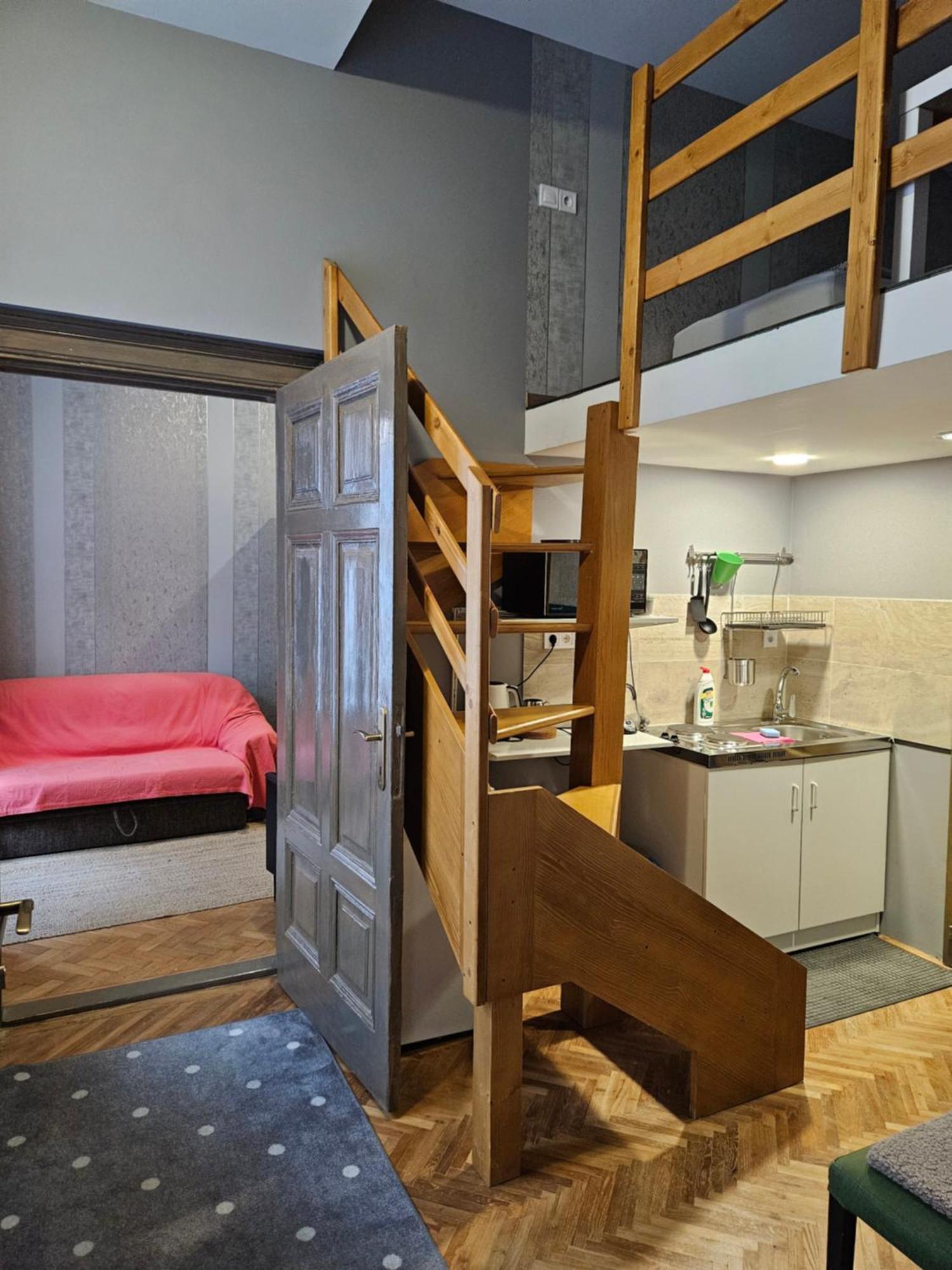 Danubescree Cozy Apartment Boedapest Buitenkant foto